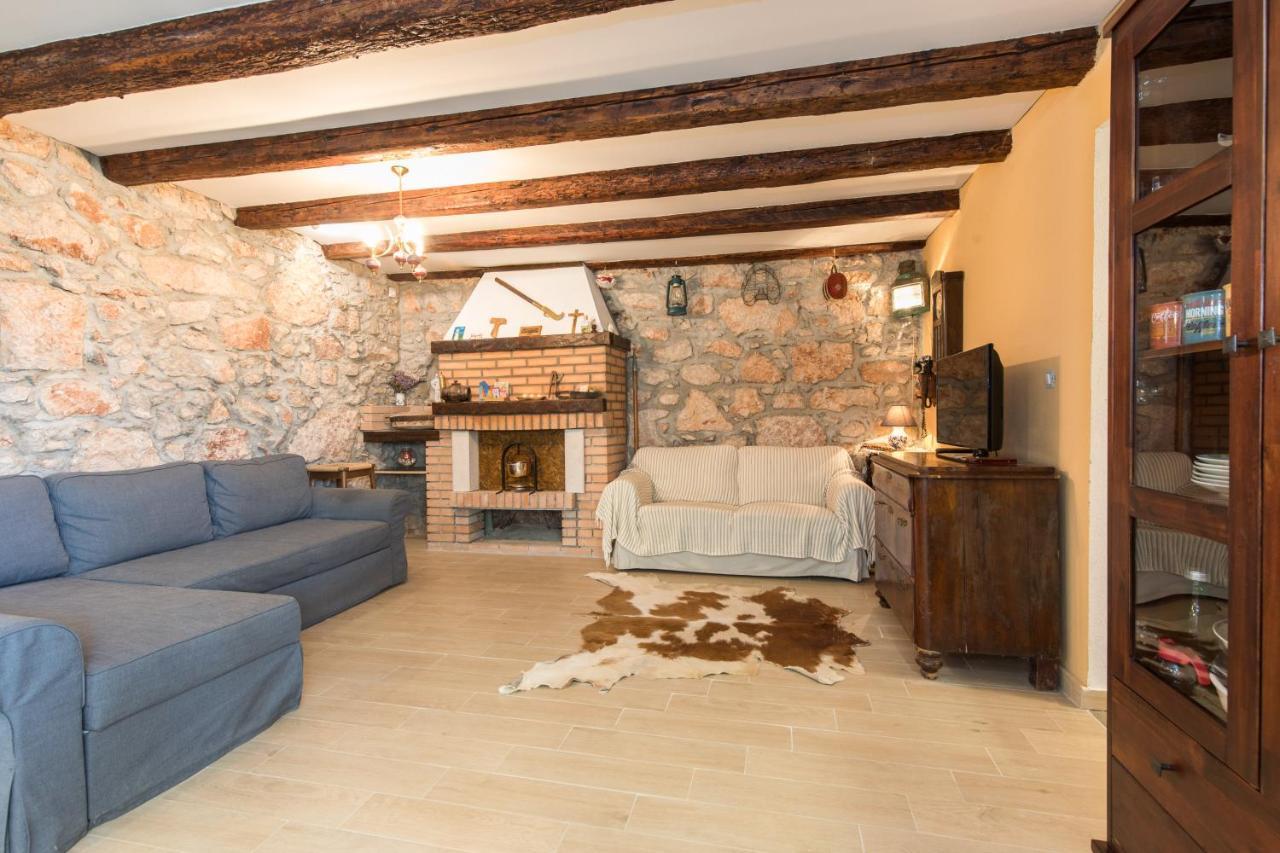 Apartman Lidija Risika Extérieur photo