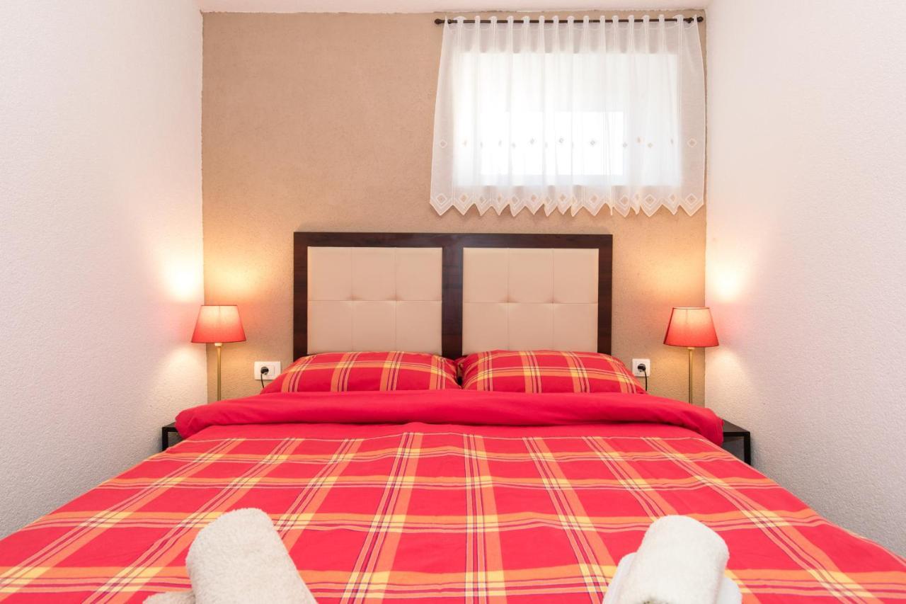 Apartman Lidija Risika Extérieur photo